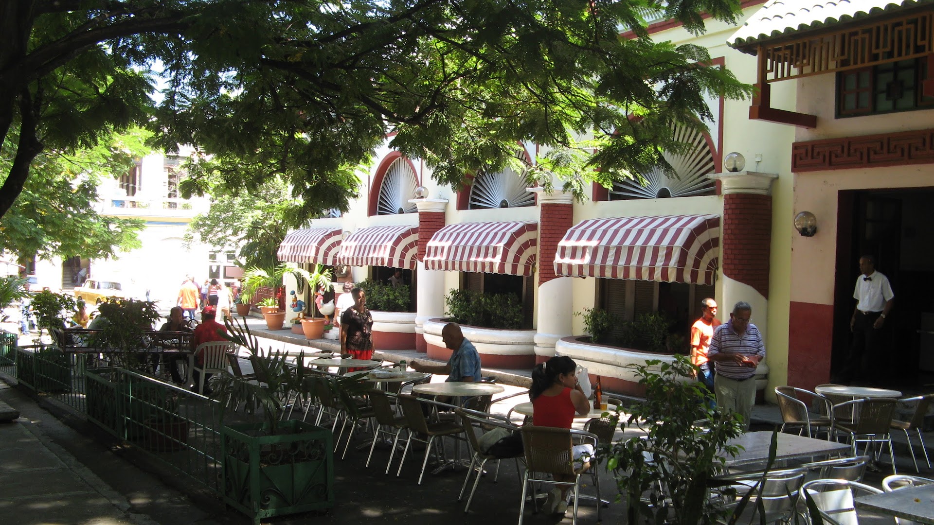 Restaurante Don Antonio: inviting outdoor restaurant seating area