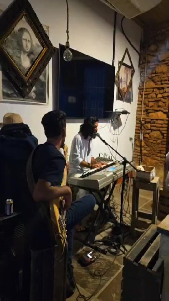 Bar Restaurante Giroud: live music atmosphere