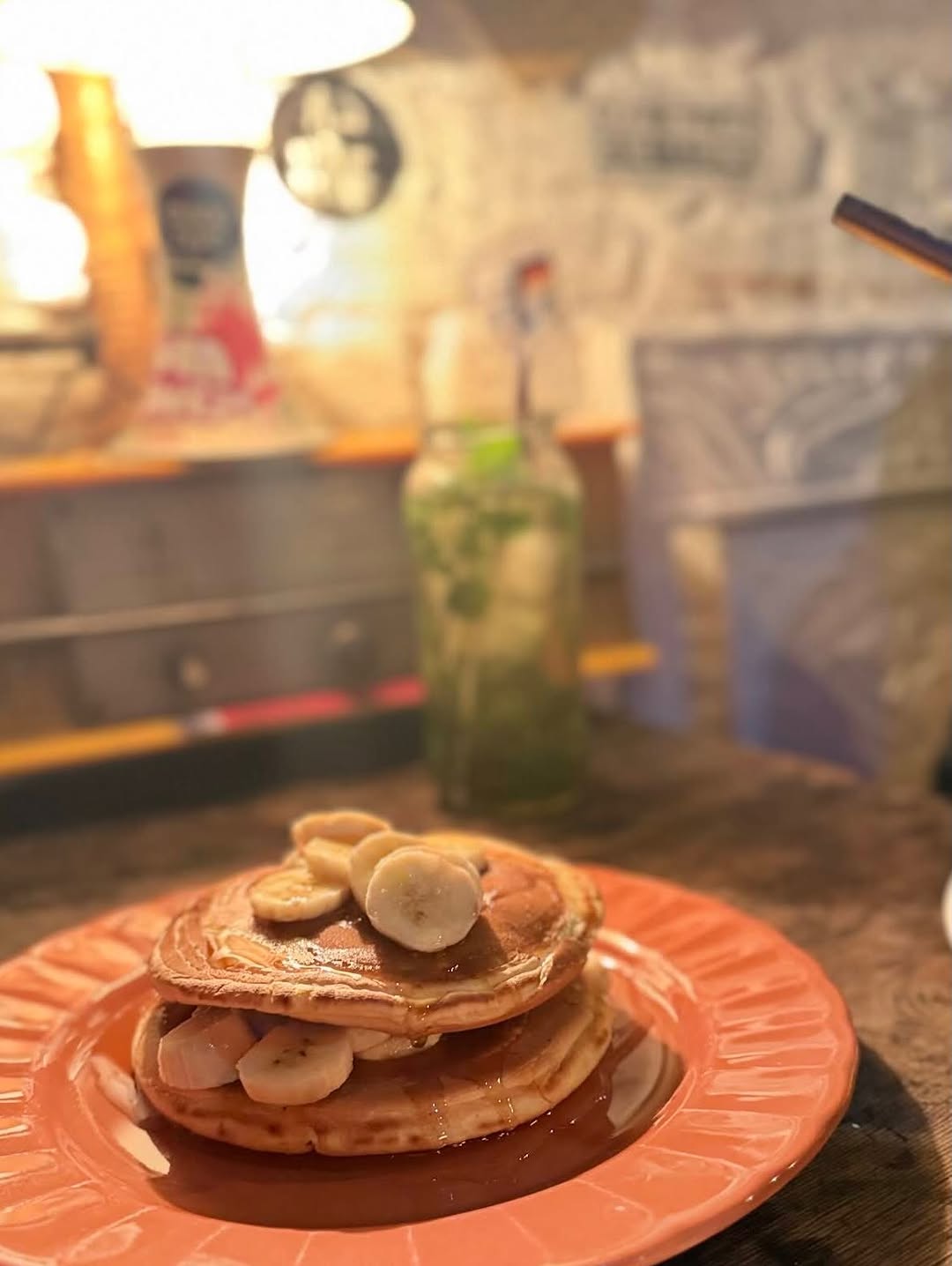Café El Mago: appetizing food photo in setting