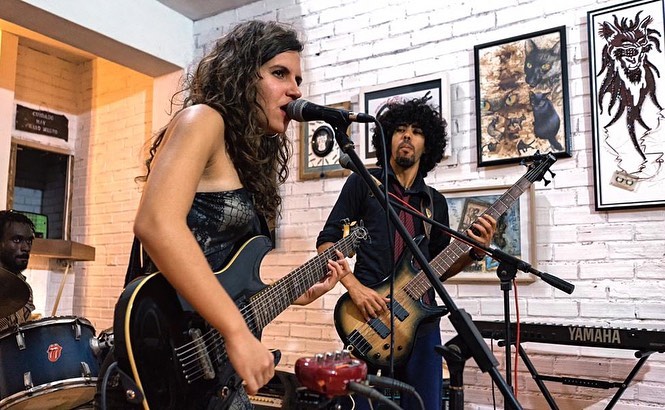 Gato Negro Studio: live performance atmosphere well