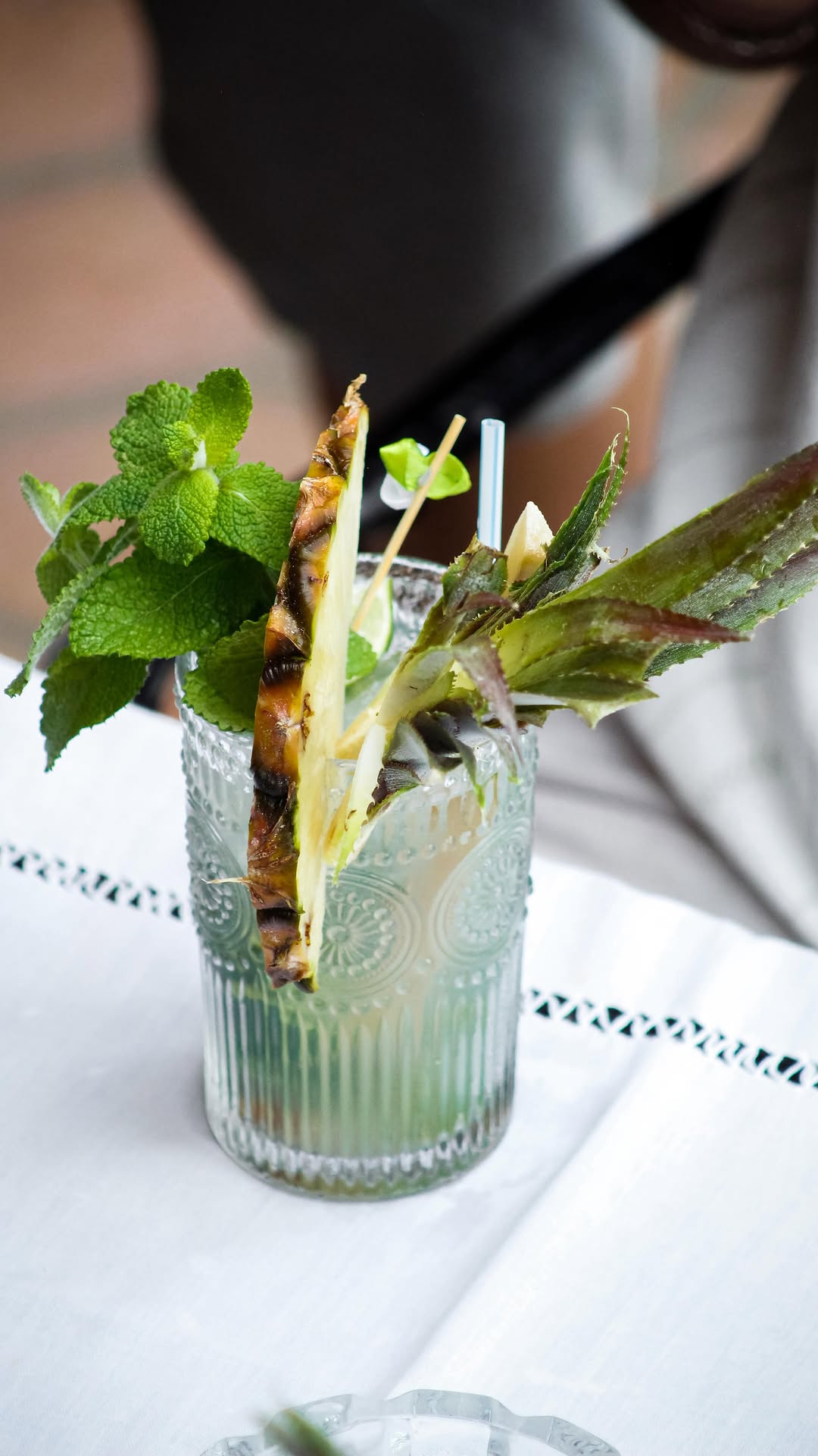 Los Conspiradores: appetizing, high-quality cocktail photo