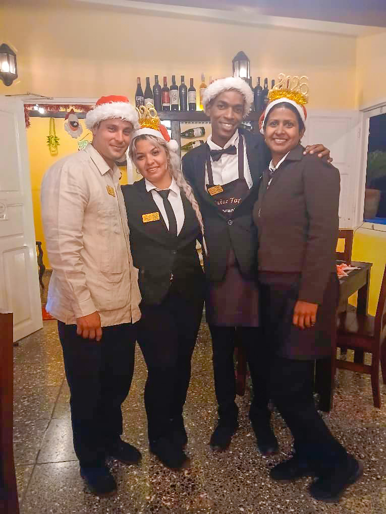 Muñoz Tapas: professional staff photo in venue