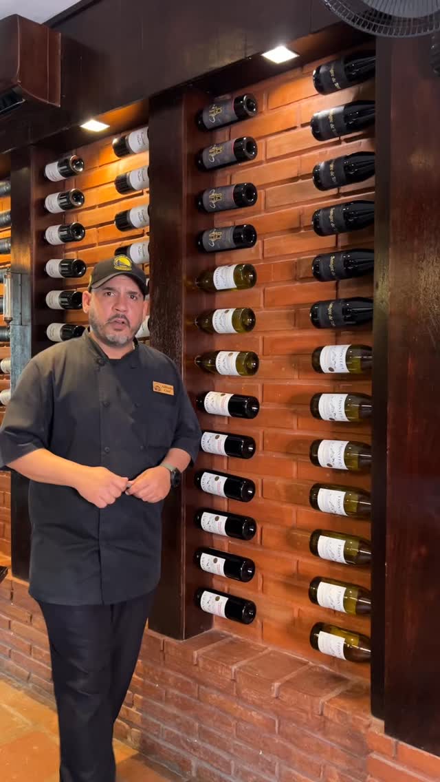 Restaurante San José: professional staff photo in venue
