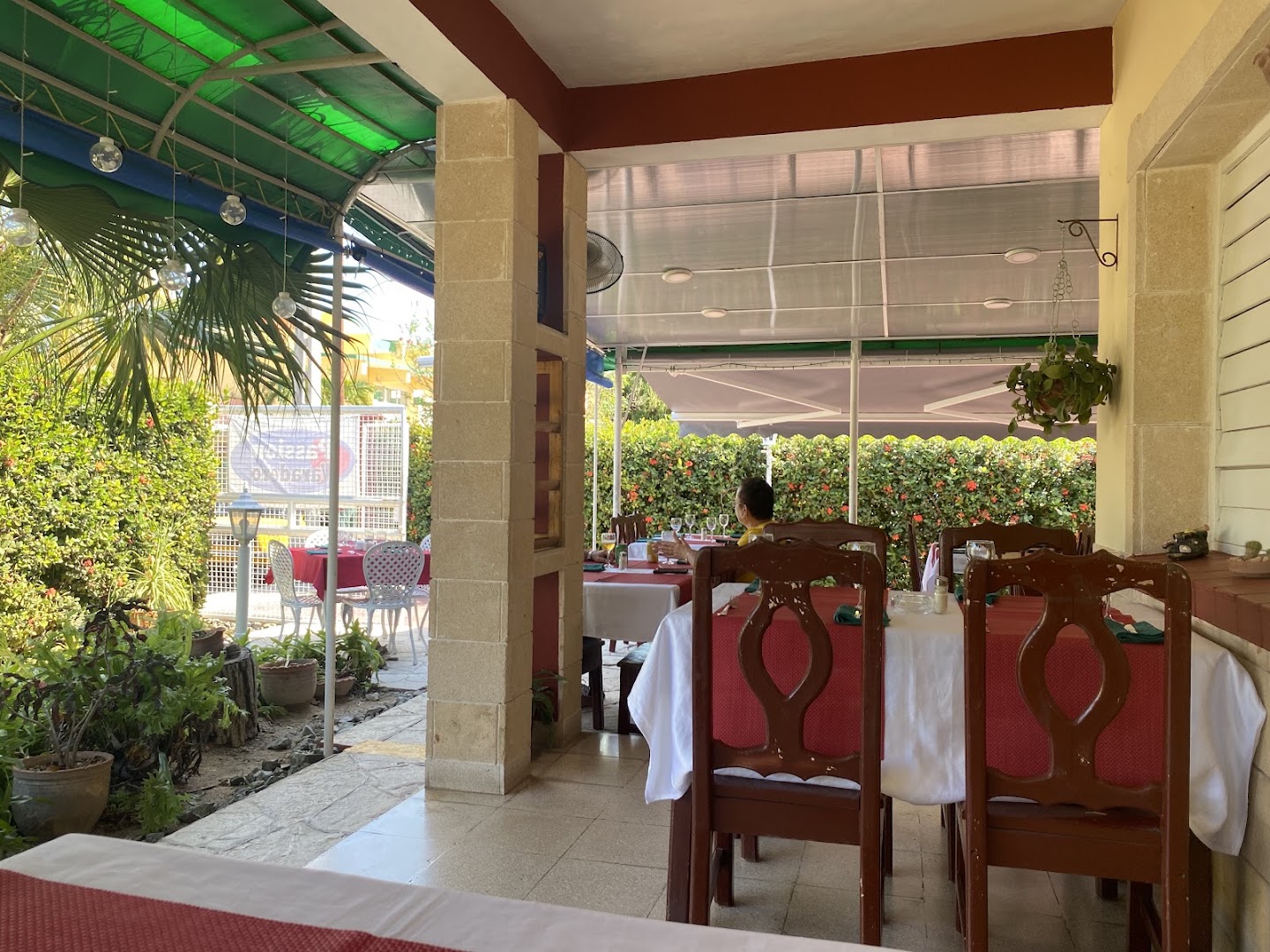 Don Alex: clear view of restaurant terrace