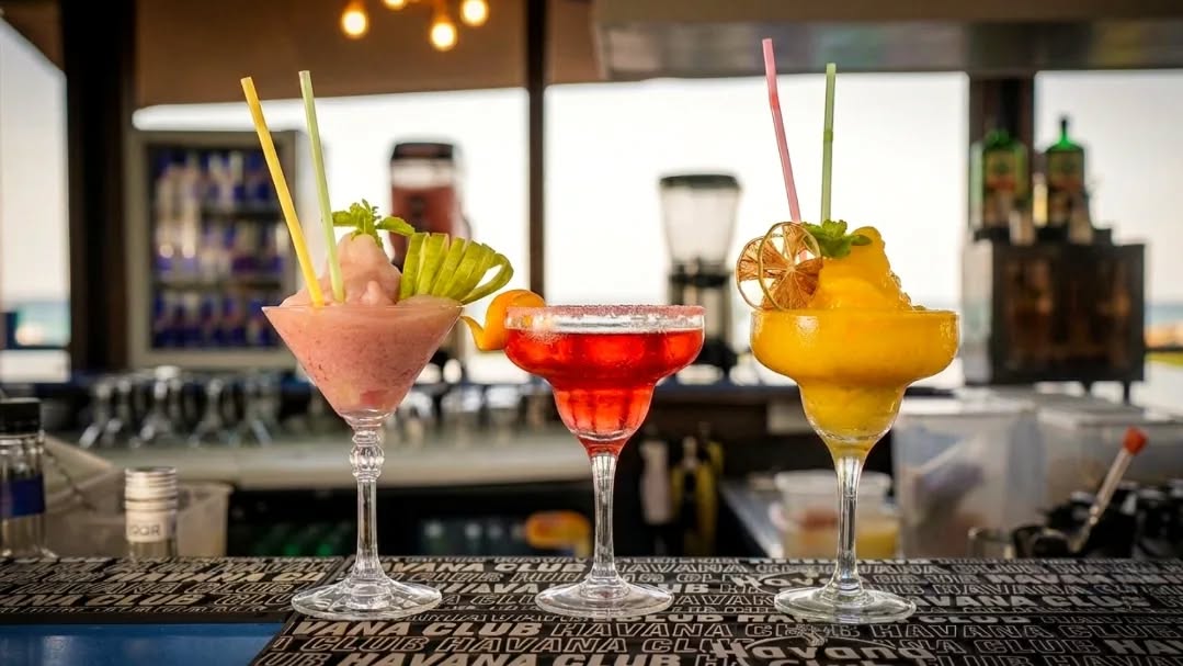 Marisquería Laurent: high quality professional cocktail photo