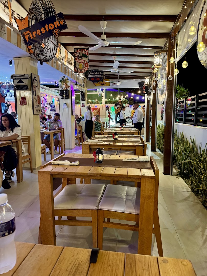 Varadero 60: inviting atmosphere and clear interior