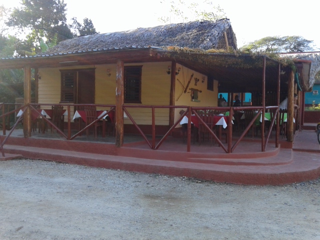 Paladar El Indio: clear photo of venue exterior