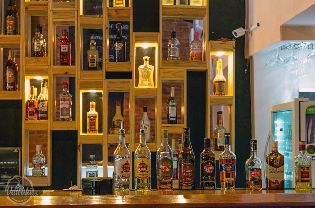 Valcatá Bar Restaurant Tapas: attractive, professional bar display photo