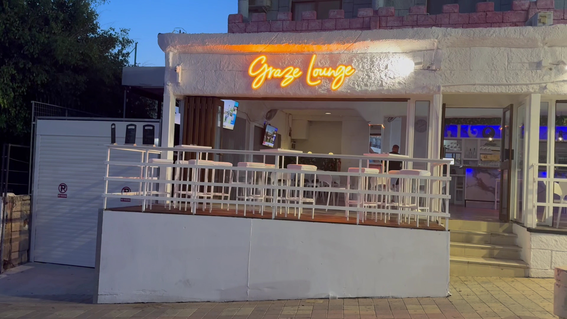 Graze Lounge: clear exterior shot of venue