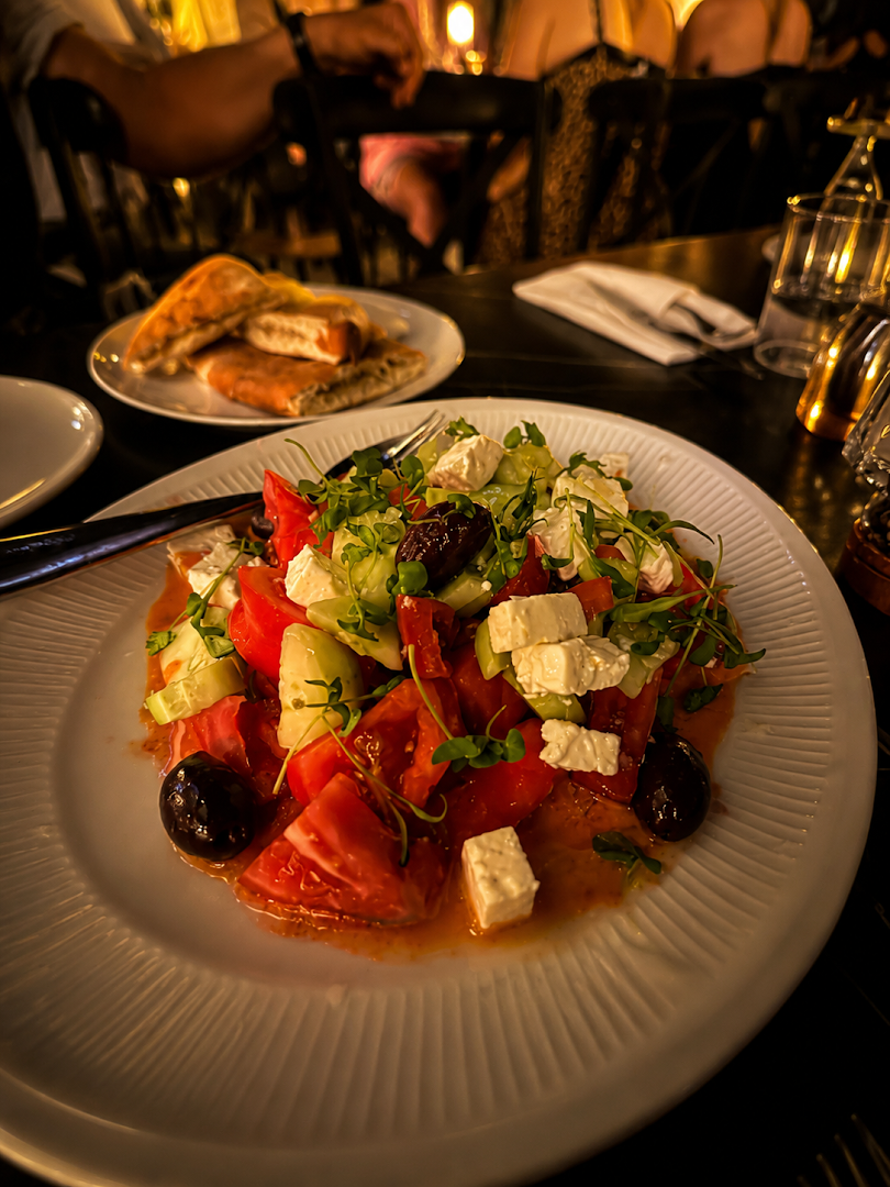 Clubhouse by Aris: appetizing, high-quality food photography