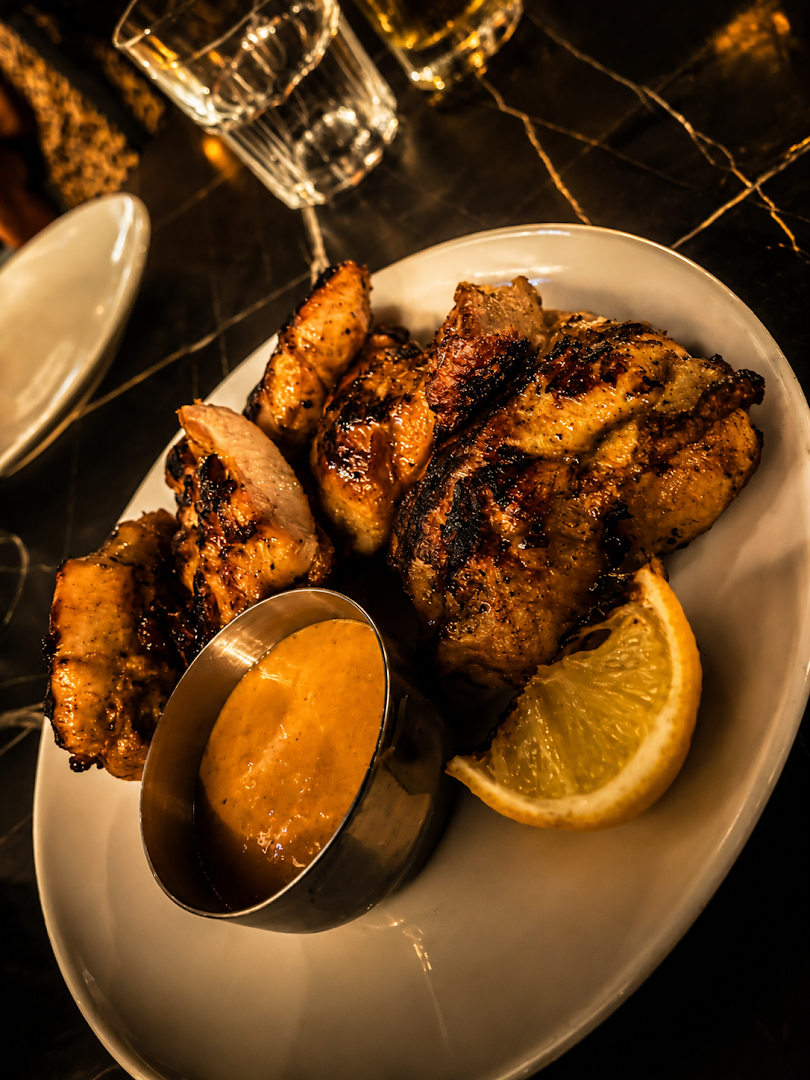 Clubhouse by Aris: appetizing, high-quality food photography