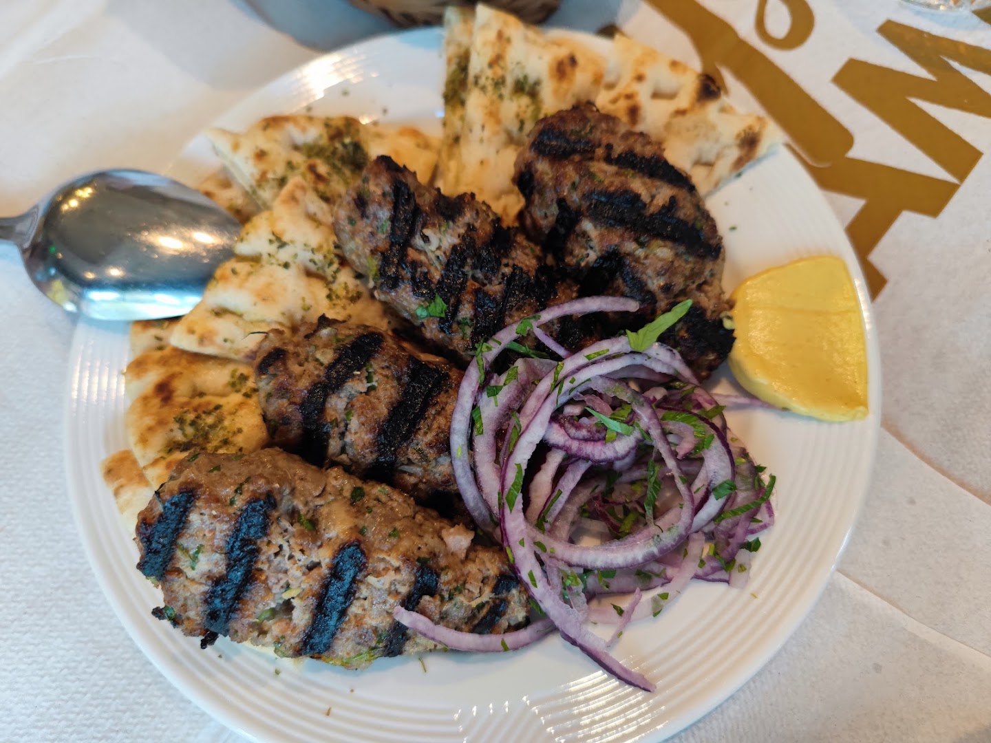 Taverna Mamalou: appetizing photo of restaurant food