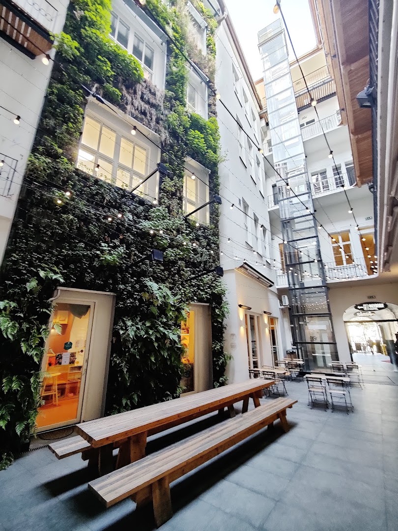 Buchta C: attractive, high-quality venue atmosphere photo