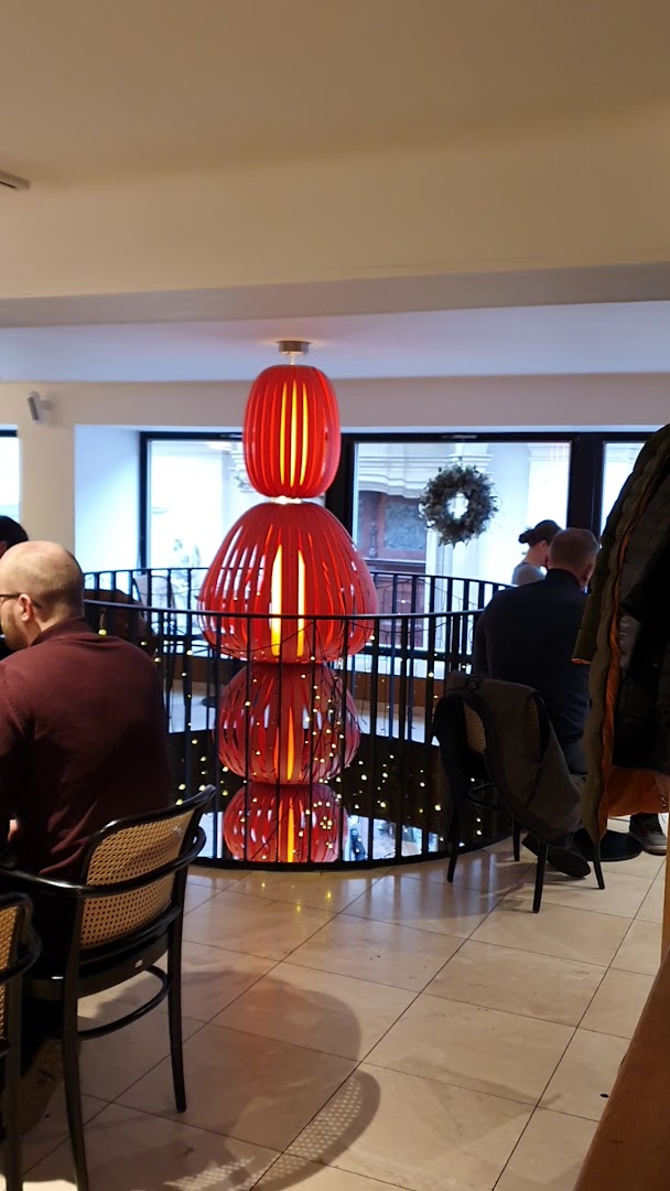 Café Placzek: venue atmosphere and interior