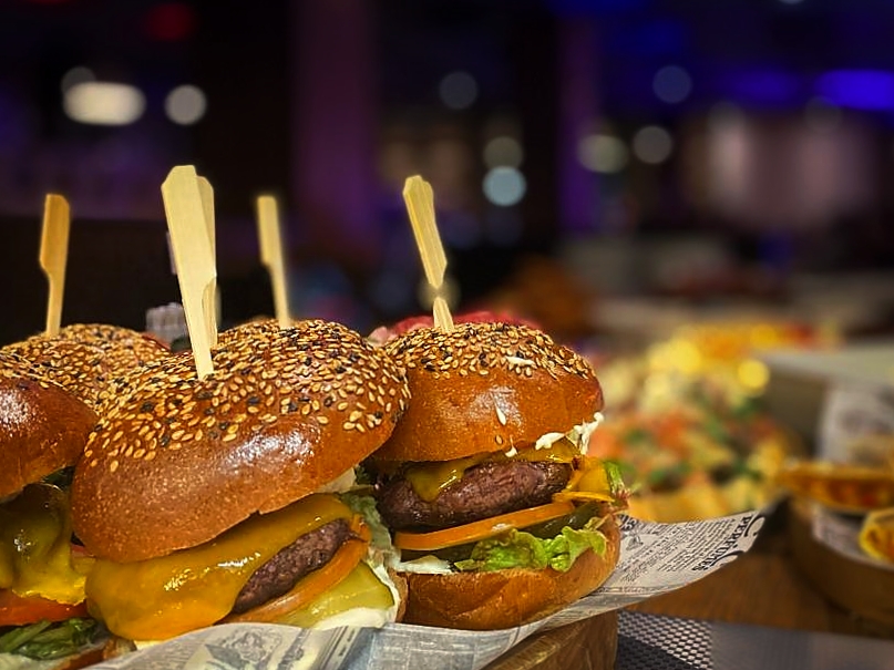 Charlie's Square: appetizing, high-quality food photography