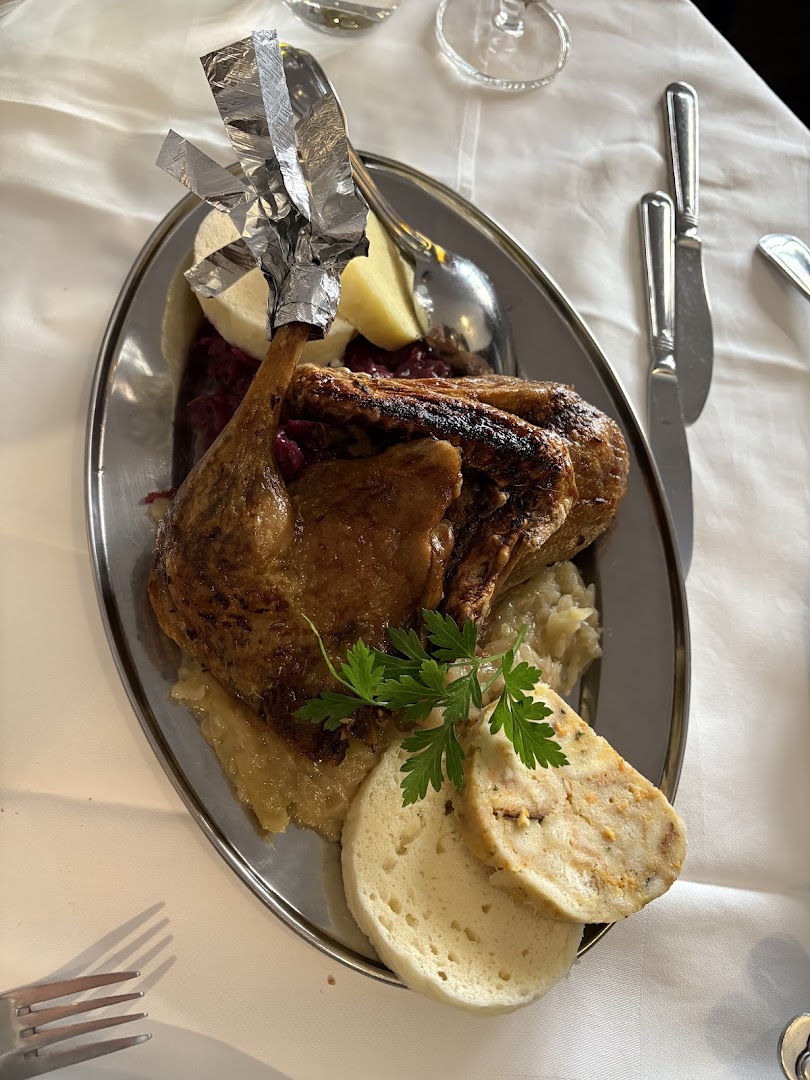 Restaurant Embassy: appetizing, high-quality food photography
