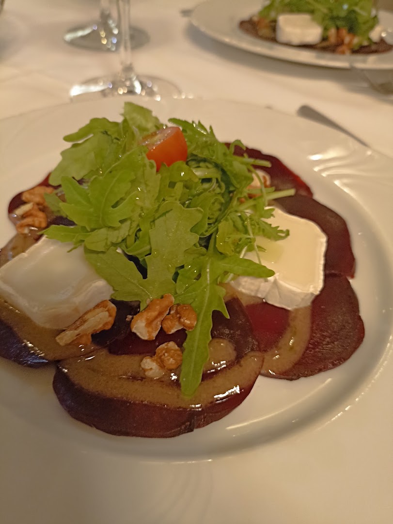 Restaurant Embassy: appetizing, high-quality food photography