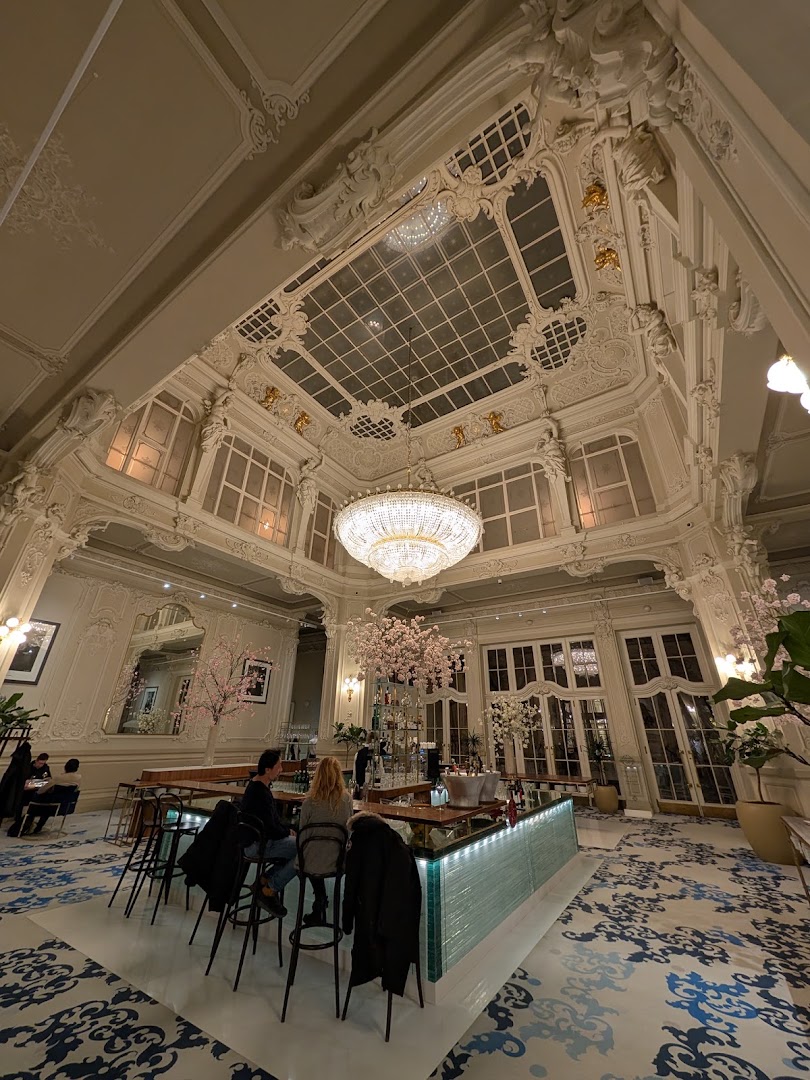 Grandrestaurant Pupp: beautiful interior and professional quality