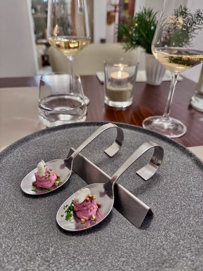Tusculum: appetizing, professional food presentation