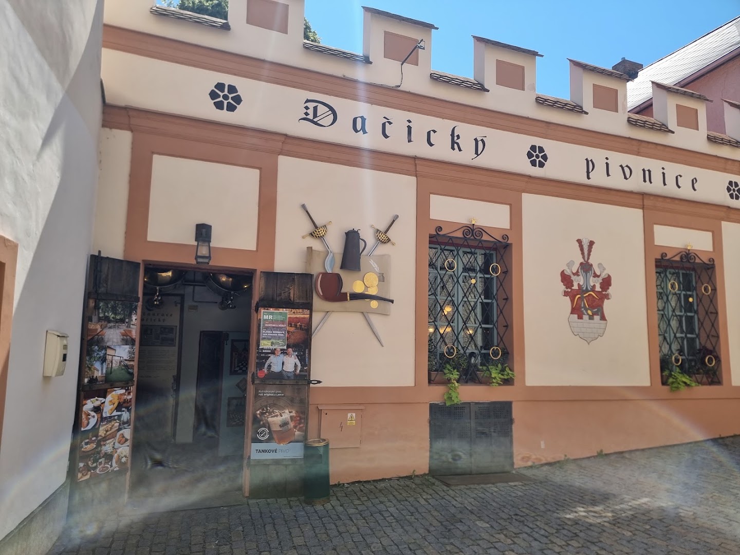 Dačický: clear exterior shot of restaurant