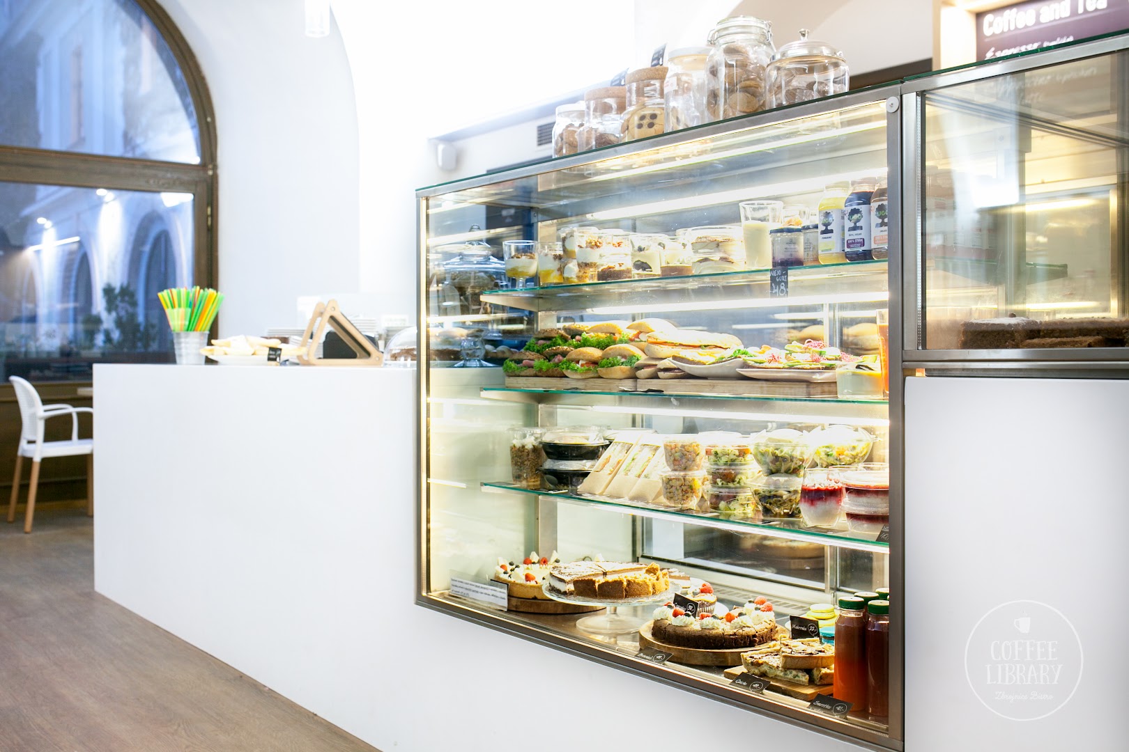 Coffee Library: clear display of food offerings