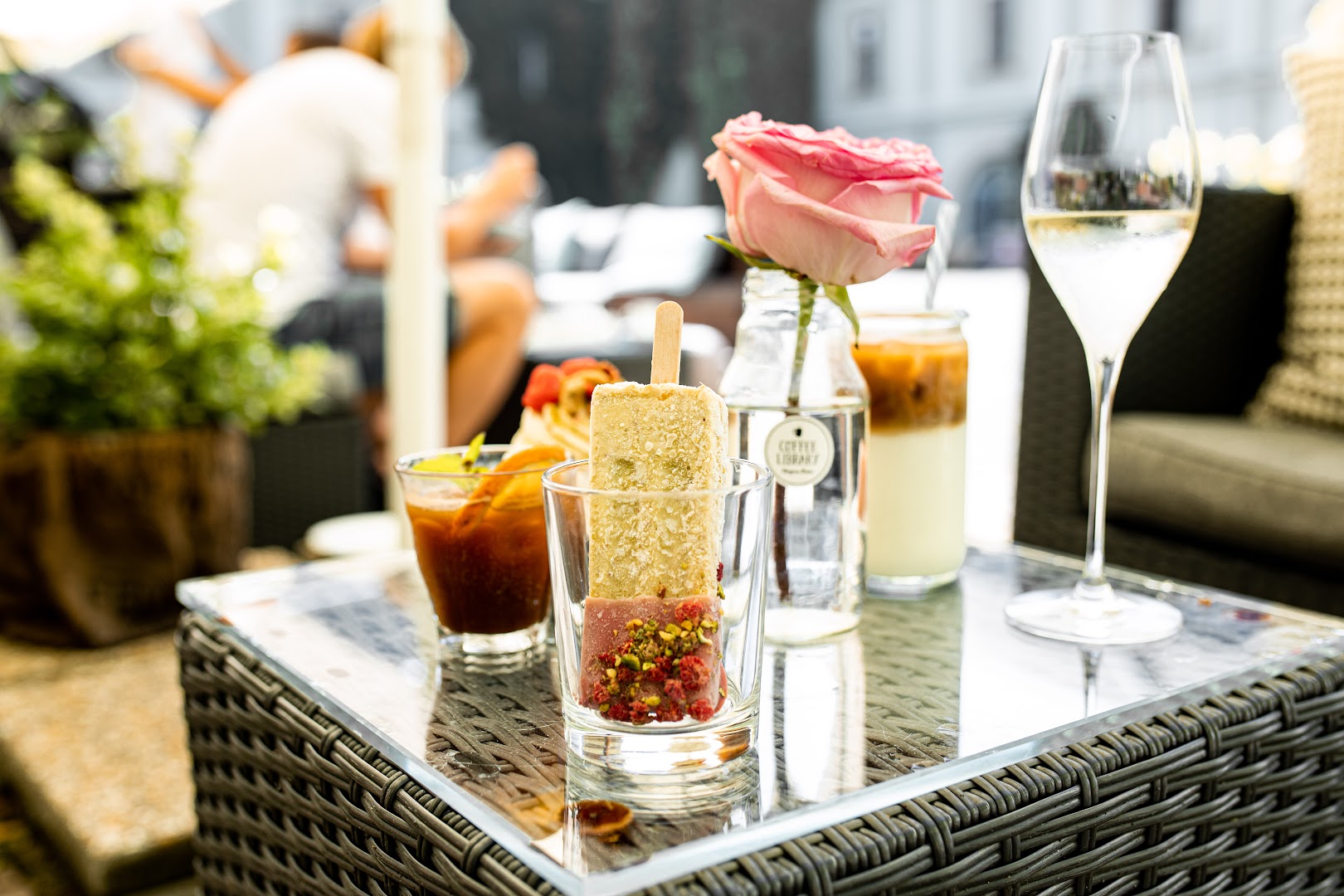 Coffee Library: high quality, appealing food photography