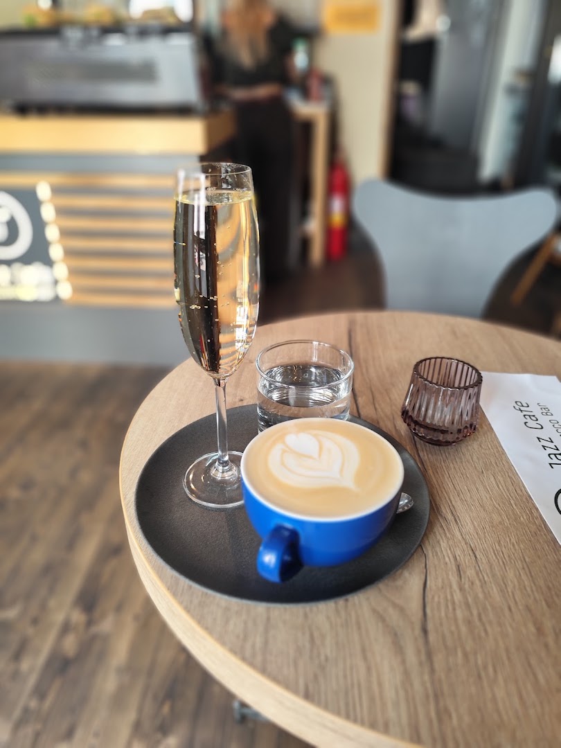 Jazz Fresh Café: appealing shot of cafe drinks