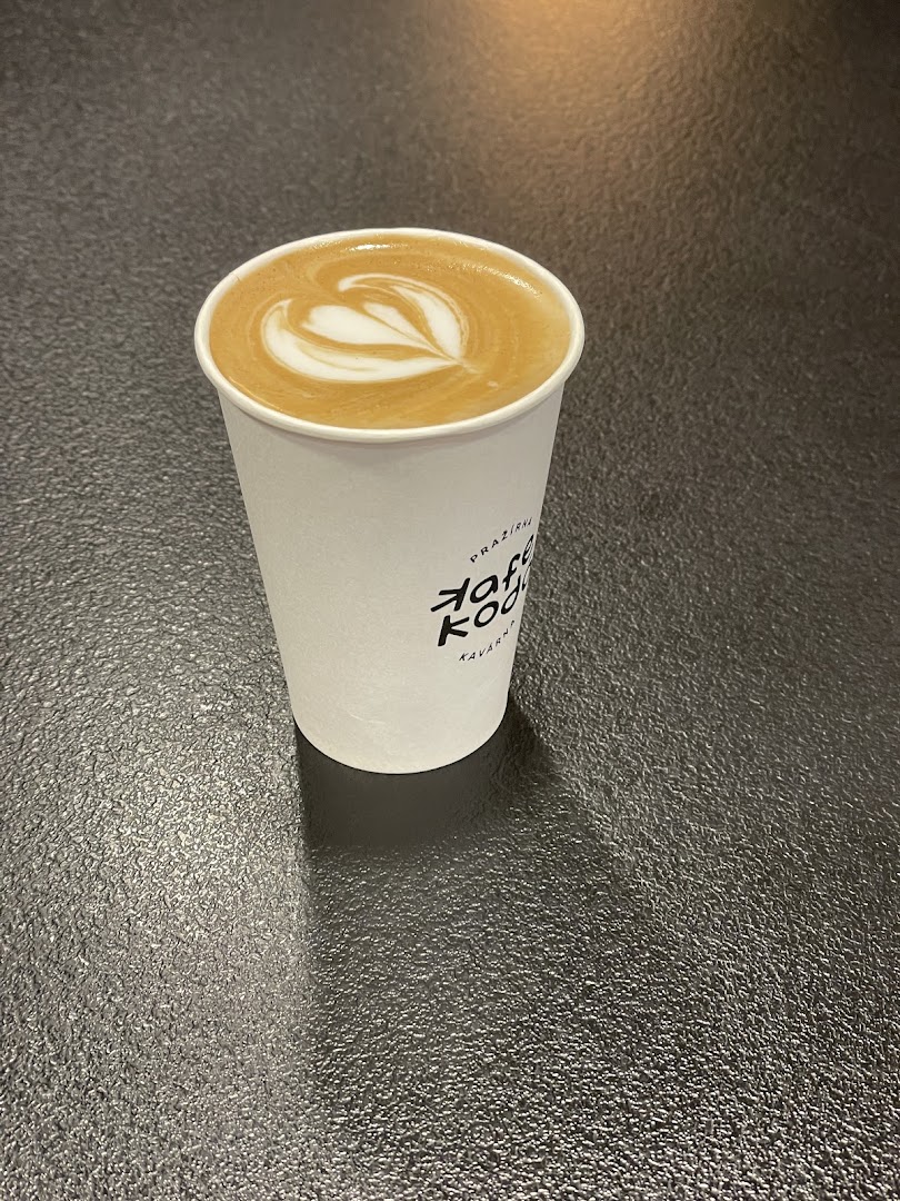 Kafe Kodó: clear photo of branded coffee