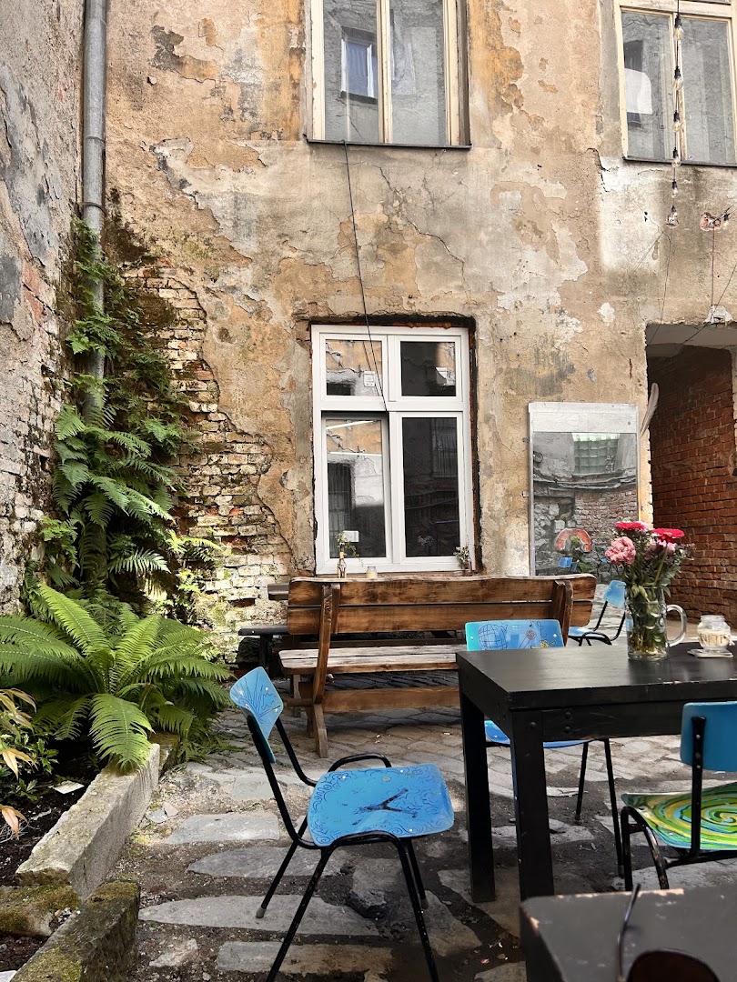 Vnitro: atmospheric and inviting outdoor seating