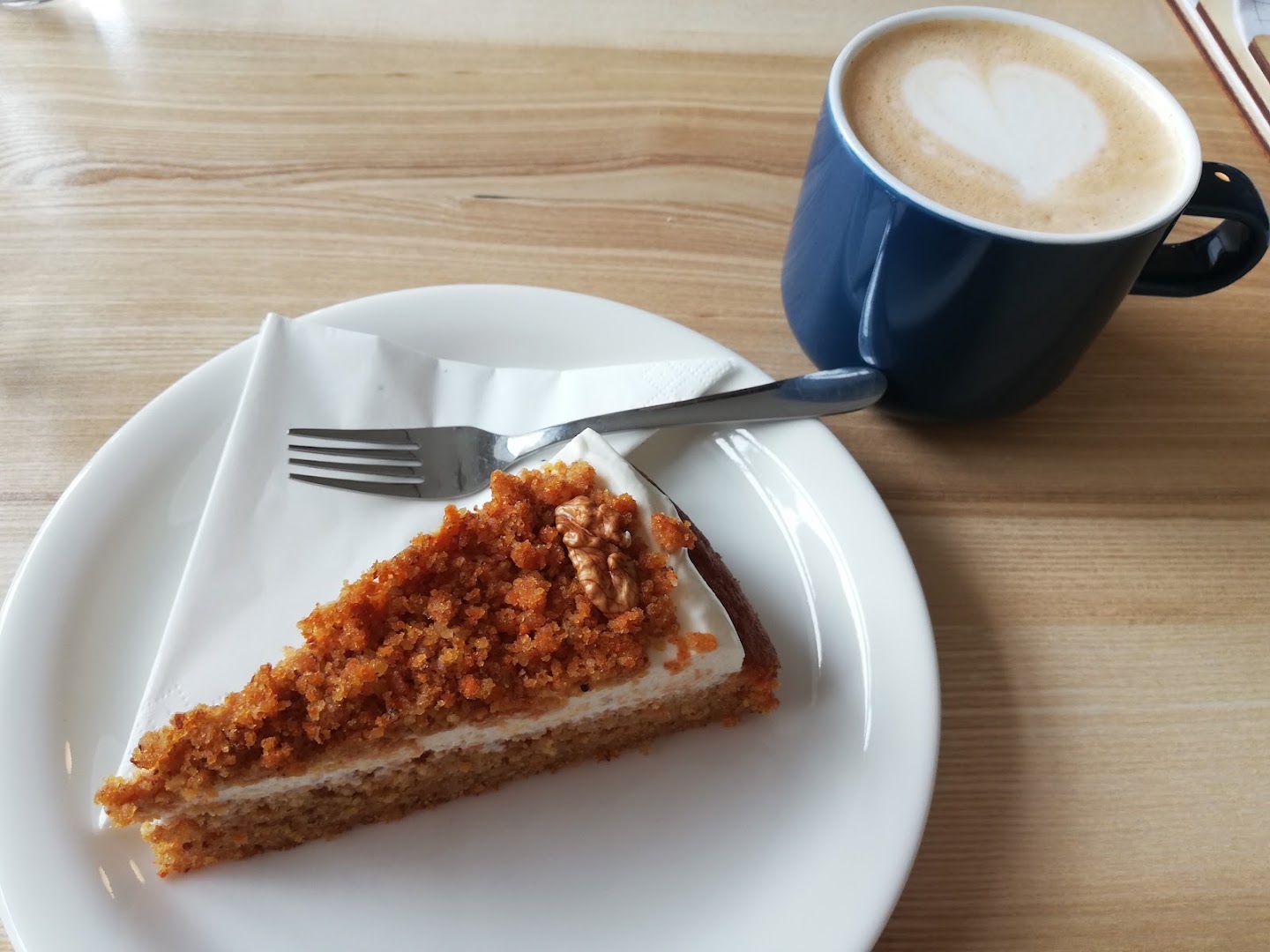 Bonne Volonté: appetizing photo of food and drink