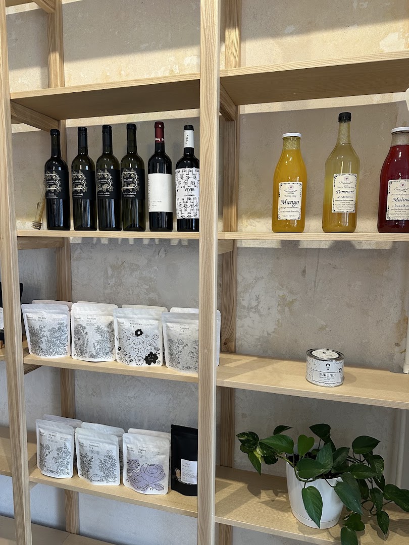 Bonne Volonté: clear display of venue products