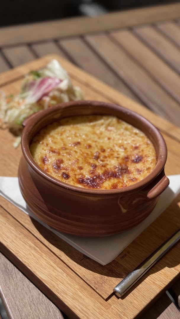 Delphi II: appetizing, high-quality food photography