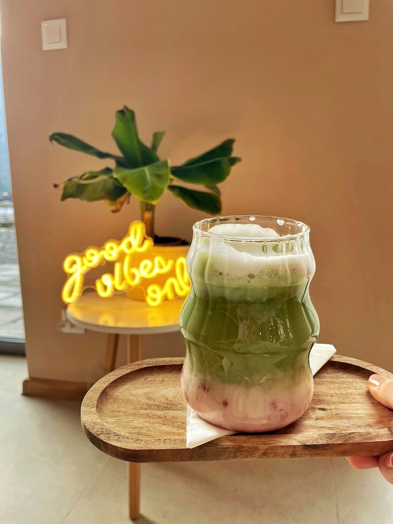 It's Karma Café: appealing drink and cafe atmosphere