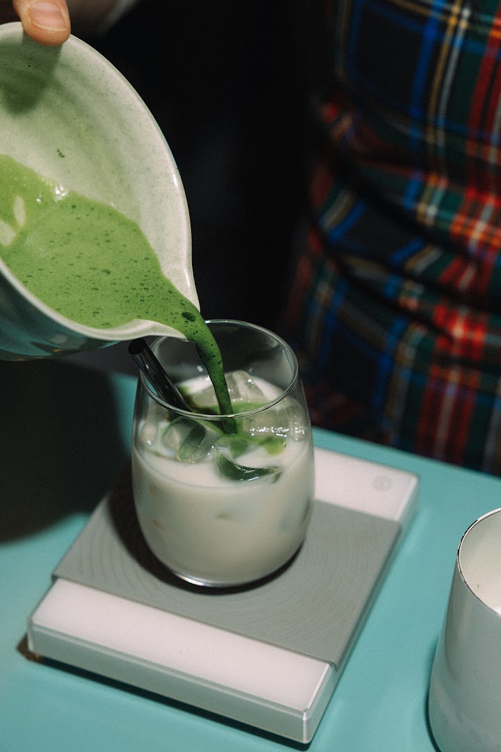 Lajka žije: high quality drink preparation photo