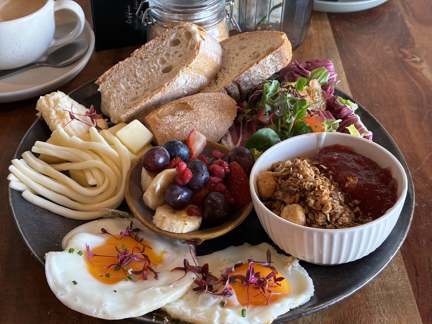 miluju cafe: appetizing, high-quality food photography