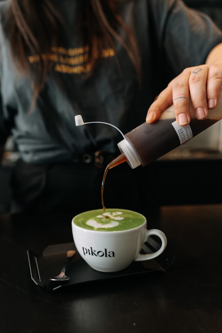 Pikola: professional, high-quality drink preparation photo