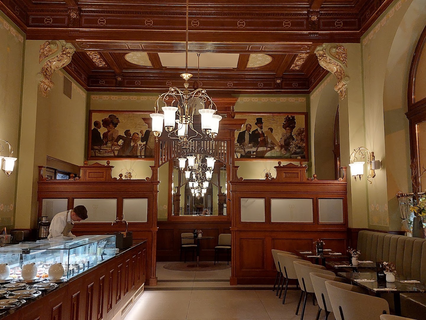 Beseda 1901: beautiful interior captures venue atmosphere