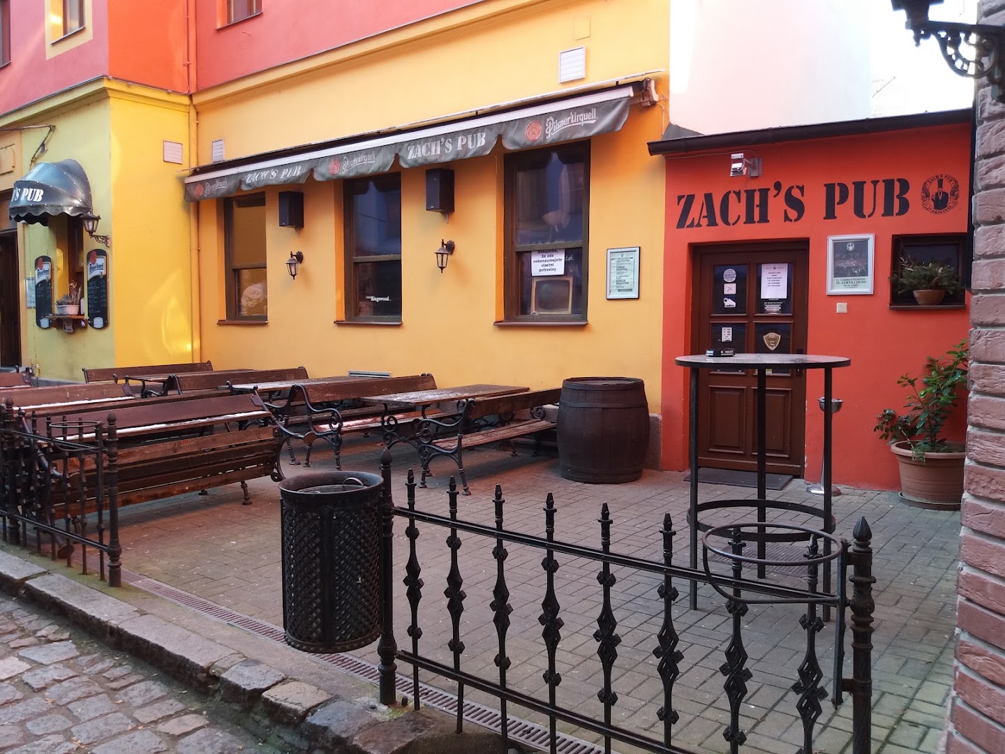 Zach's Pub: clear exterior view of venue