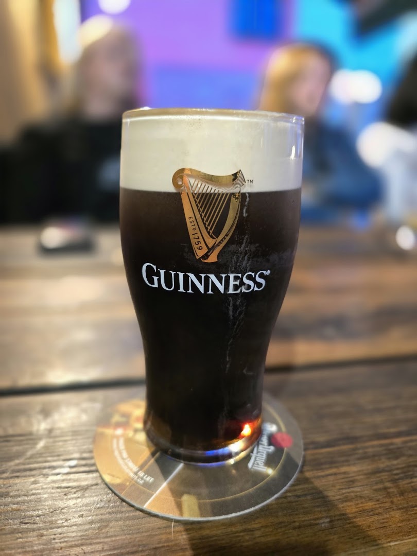 Zach's Pub: high quality photo of drink