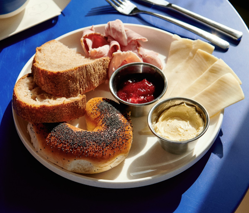 55 Bakery: appetizing, high-quality food photography