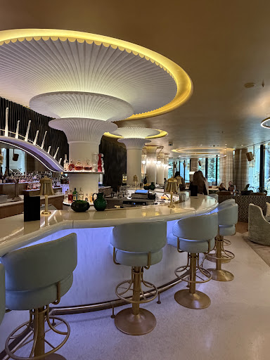 W Prague: high quality hotel bar interior