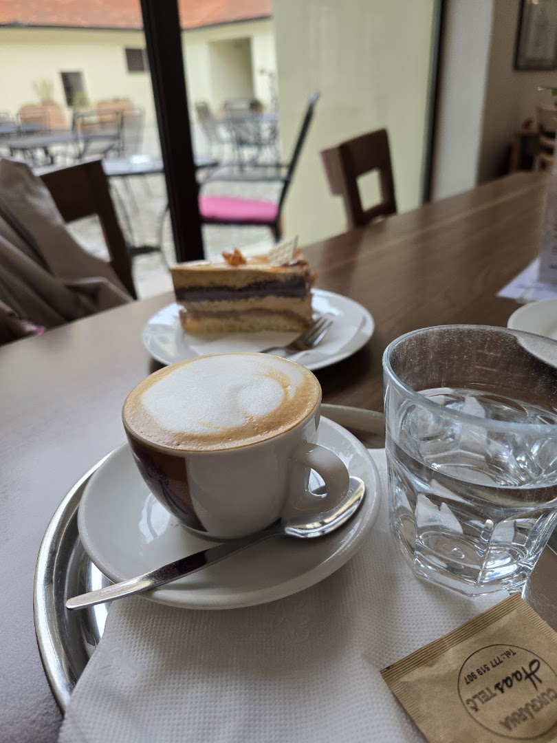 Cukrárna-Kavárna Haas: appetizing photo of coffee and cake