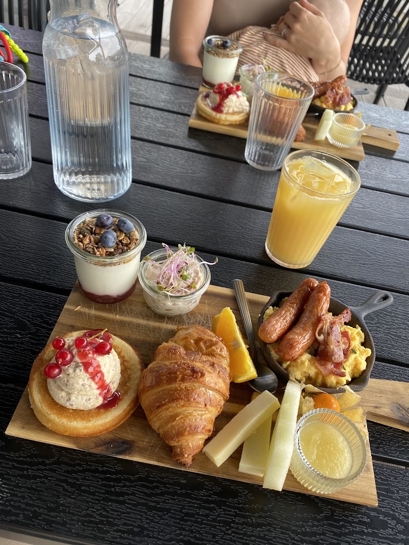 Grøn Bakery & Café: appetizing, high-quality breakfast food photo