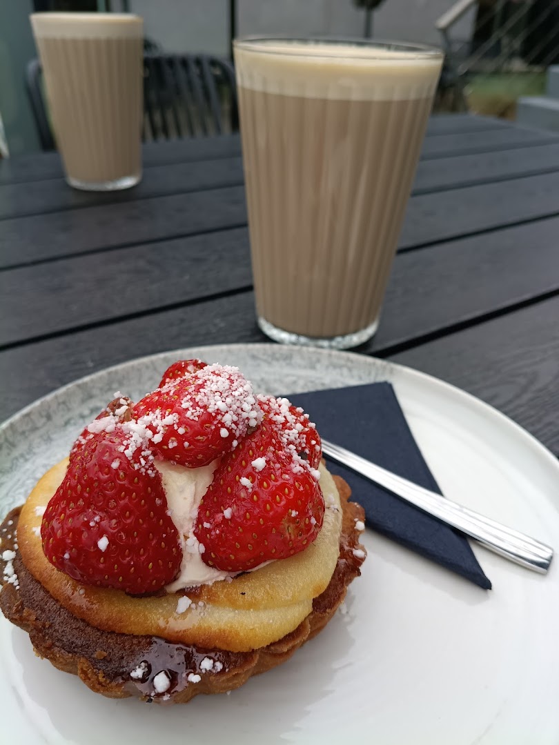 Grøn Bakery & Café: appetizing food and drink photo