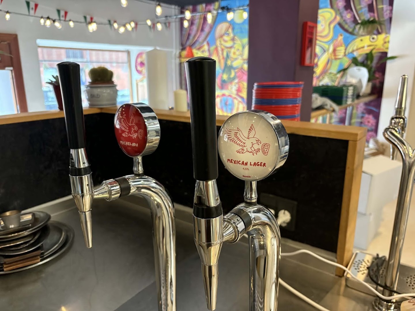 Alma Taqueria: clear photo of restaurant taps