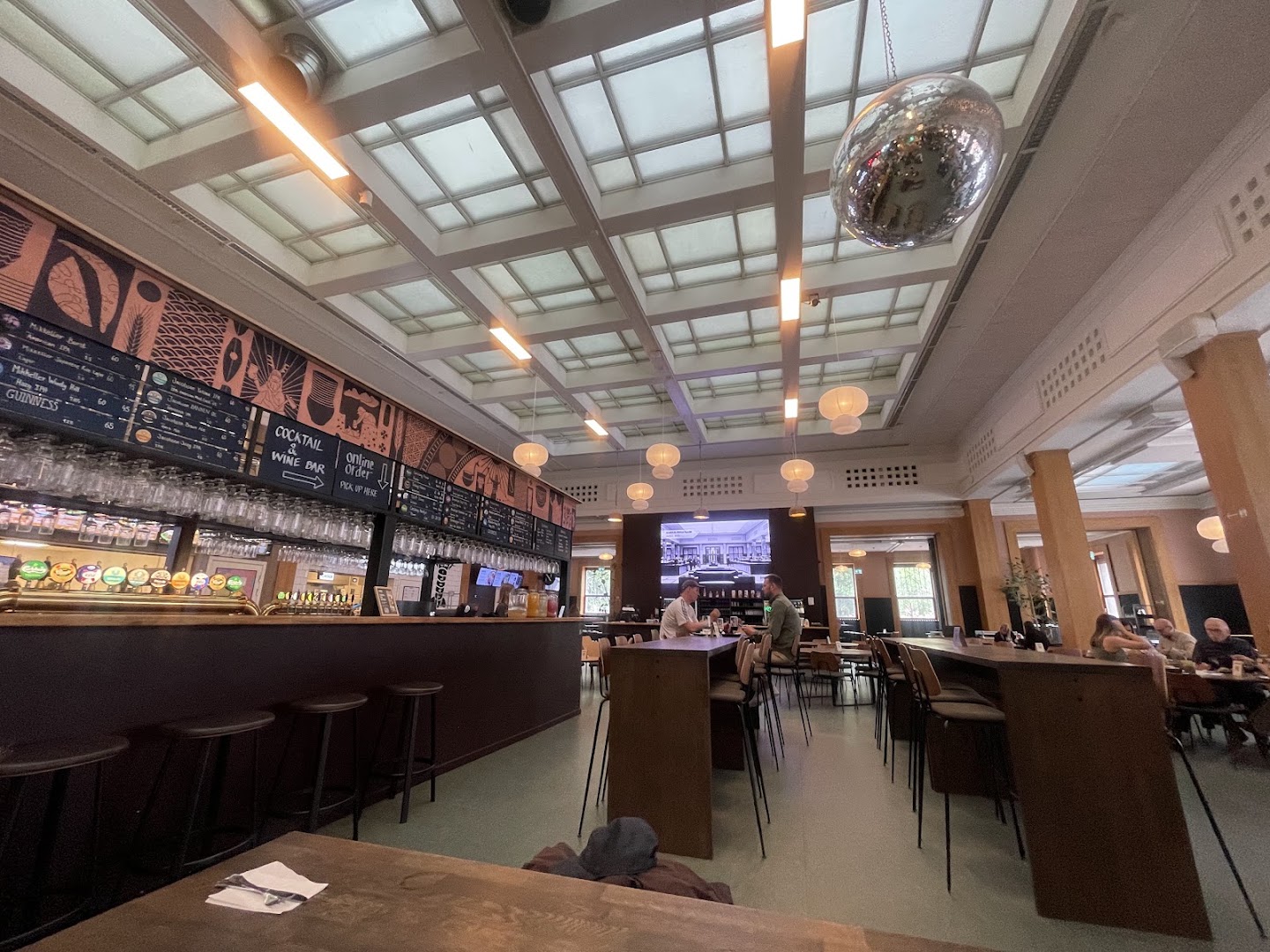 Banken Foodhall: clear, inviting interior atmosphere shot