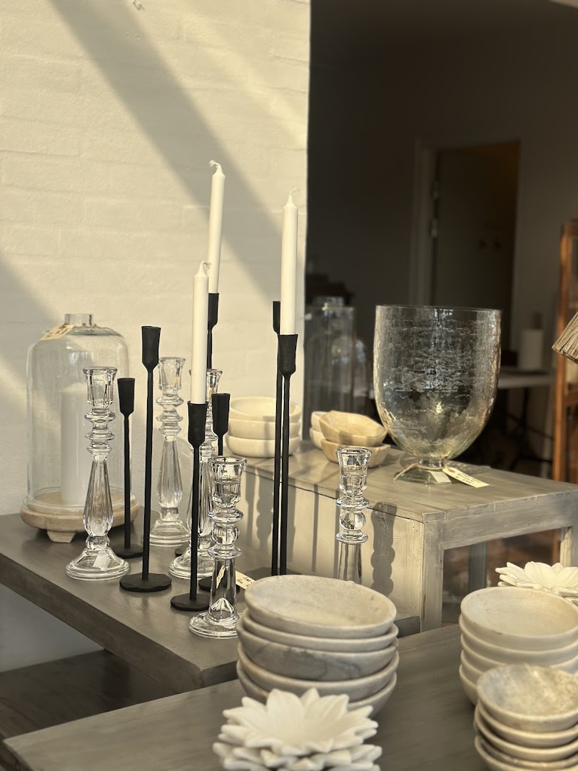 ByMejls: clear, professional product display photo