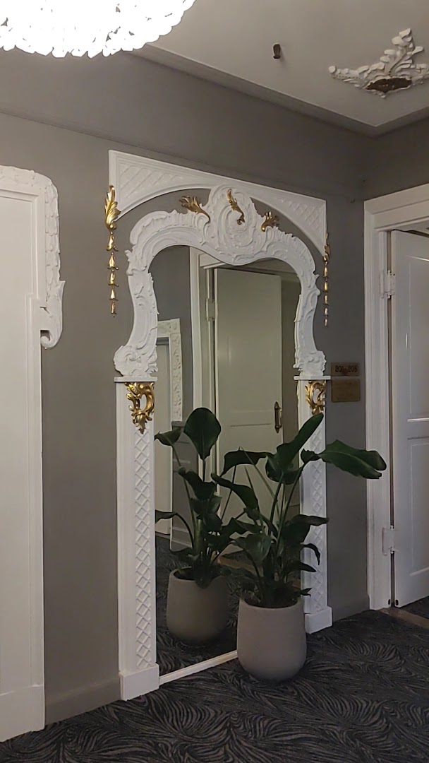 Hotel Royal: elegant hotel interior decor photo