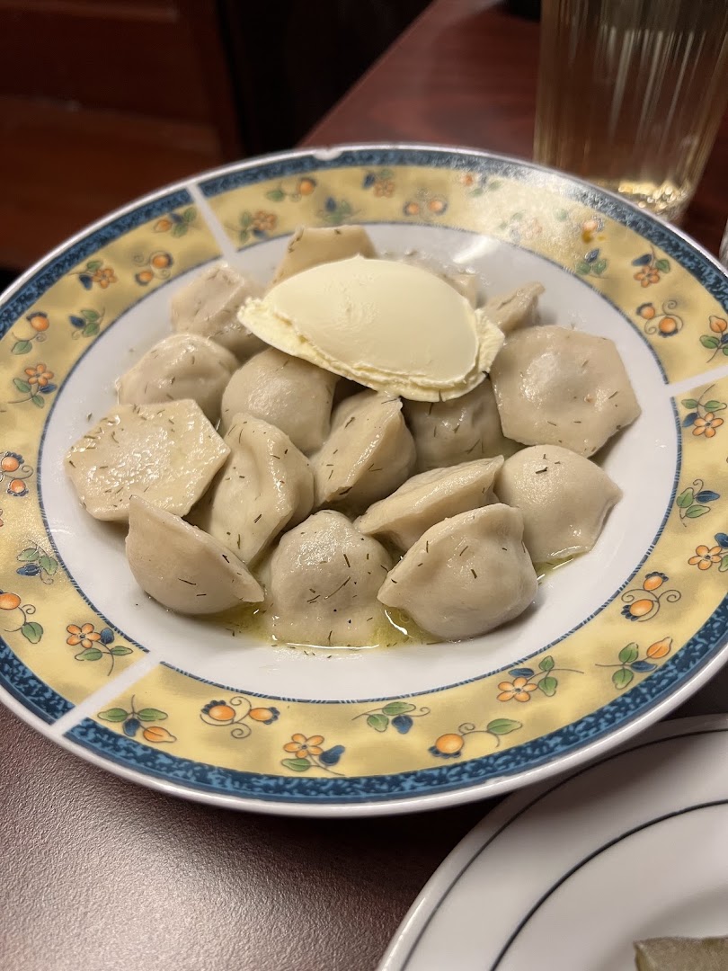 Mleko: appetizing photo of served food