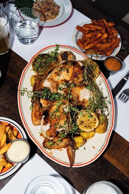 Roberta's Society: appetizing, high-quality food photography